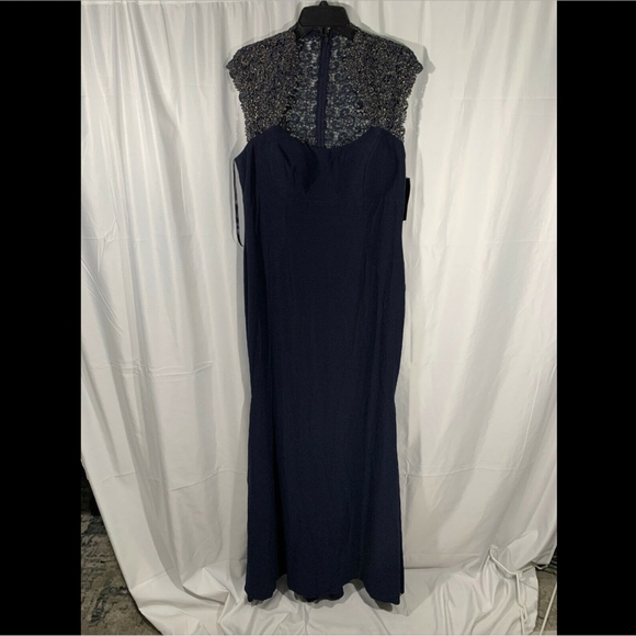 NWT $228 XSCAPE Lace Inset Mermaid Gown Navy‎ Blue - Picture 3 of 8
